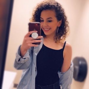 Meet your Posher, Kayla